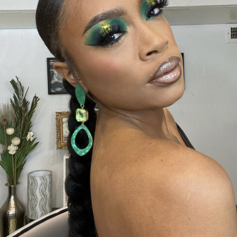Shimmery/Glitter look for Seven18