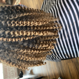 Crochet braids for The_Adelleaffect