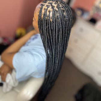 Knotless Braids for Unique_Stylez