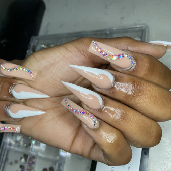 Acrylic for Nails_By_Sade